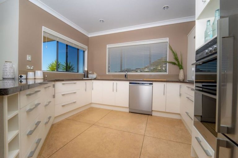 Photo of property in 16 Davies Drive, Atawhai, Nelson, 7010