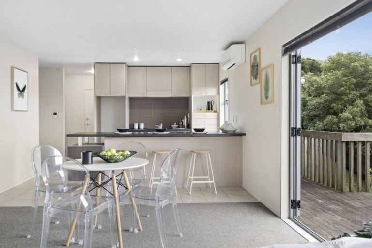 Photo of property in 13a Marjory Close, Broadmeadows, Wellington, 6035