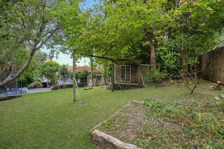 Photo of property in 66 Gledstane Road, Stanmore Bay, Whangaparaoa, 0932