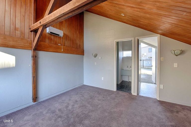 Photo of property in 1-5/7 Charlton Lane, Gore, 9710