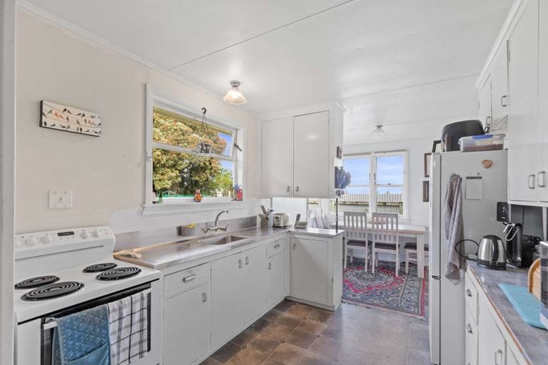 Photo of property in 53 Victoria Street, Patea, 4520