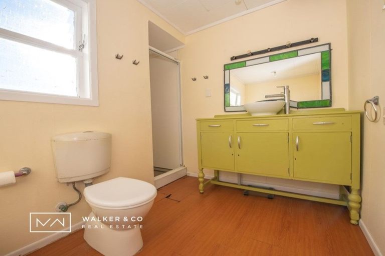 Photo of property in 152 Main Road, Wainuiomata, Lower Hutt, 5014