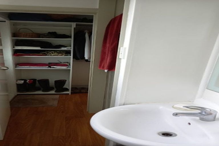 Photo of property in 70 Homebush Road, Khandallah, Wellington, 6035