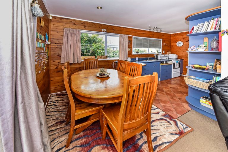Photo of property in 119 Carnoustie Drive, Wattle Downs, Auckland, 2103