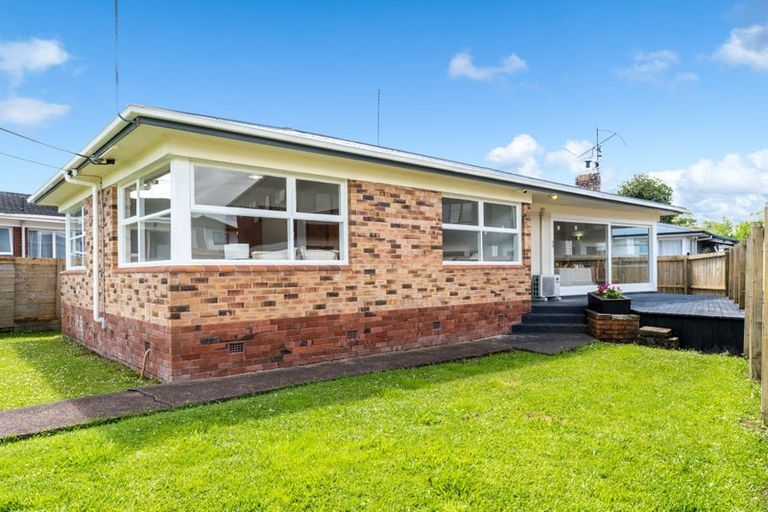 Photo of property in 39 Harrington Road, Henderson, Auckland, 0610