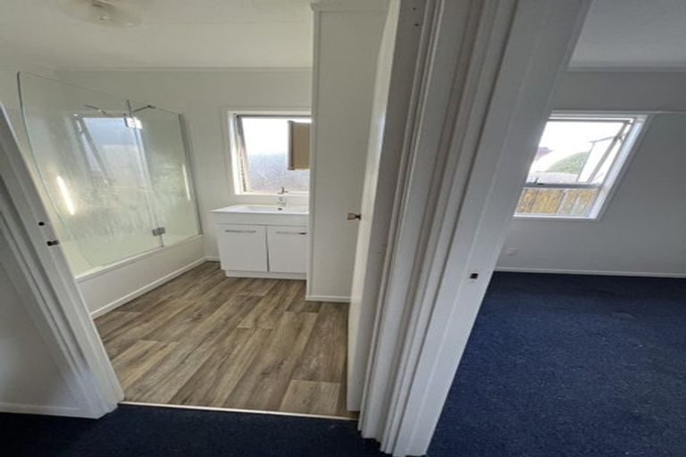 Photo of property in 57 Burundi Avenue, Clendon Park, Auckland, 2103