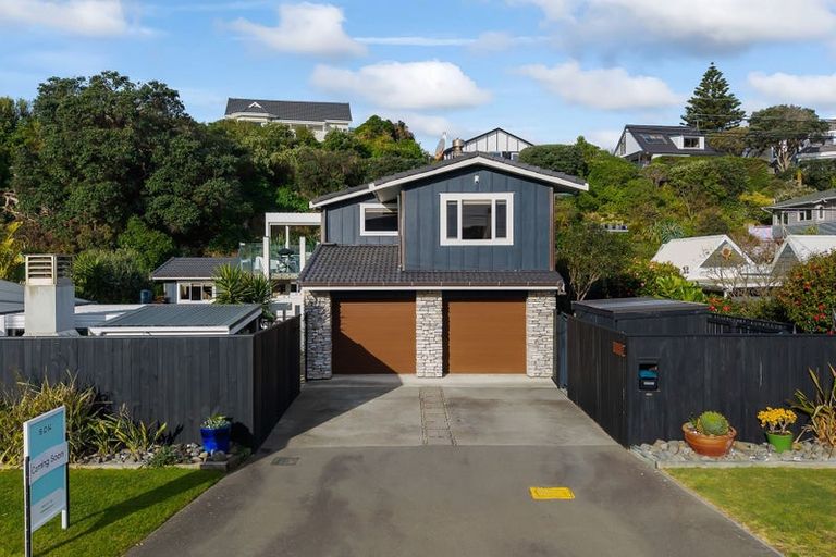 Photo of property in 9 Groves Road, Raumati Beach, Paraparaumu, 5032