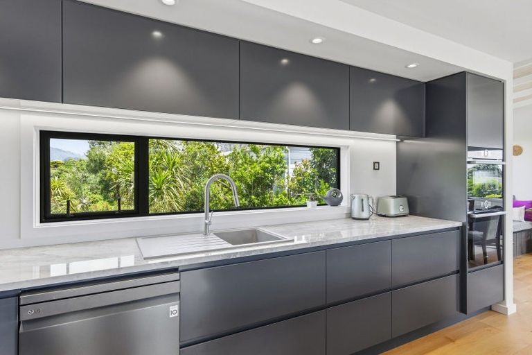 Photo of property in 24 Rosetta Road, Raumati South, Paraparaumu, 5032