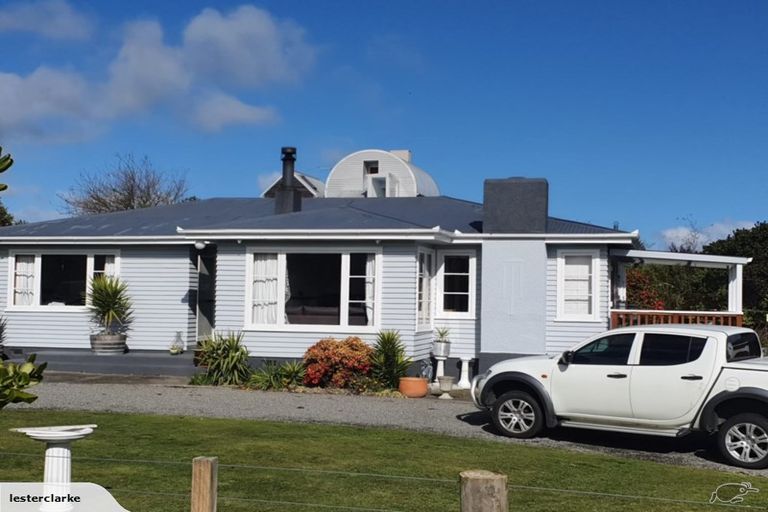 Photo of property in 30 Oxford Street, Martinborough, 5711