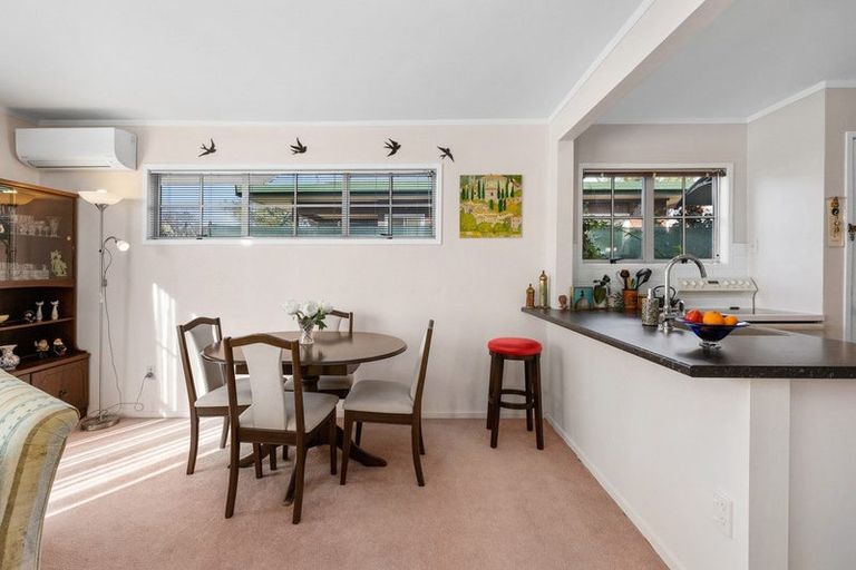 Photo of property in 57f Clare Street, Cambridge, 3434