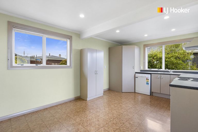 Photo of property in 17 Salmond Street, Halfway Bush, Dunedin, 9010