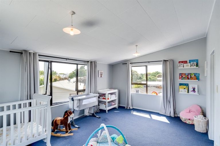 Photo of property in 4 Clement Place, Greenmeadows, Napier, 4112