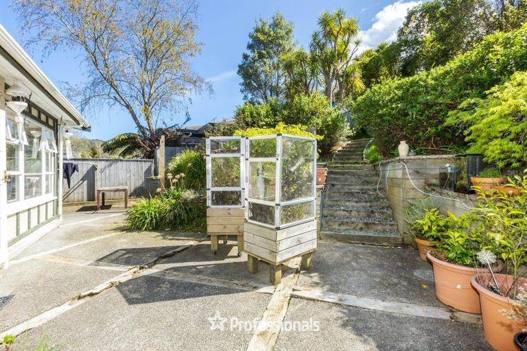 Photo of property in 5 Pempsey Street, Silverstream, Upper Hutt, 5019