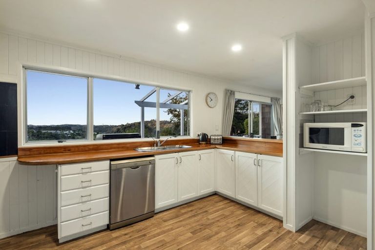 Photo of property in 10 Gurnard Road, Stillwater, Silverdale, 0993