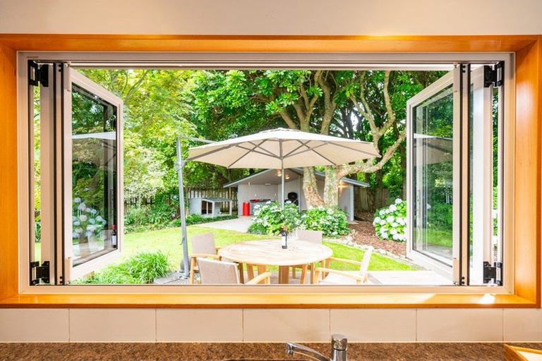 Photo of property in 54 Kohekohe Road, Waikanae, 5036