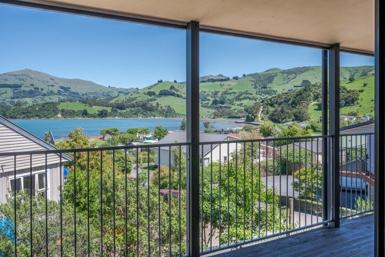 Photo of property in 3 Cedar Lane, Duvauchelle, 7581