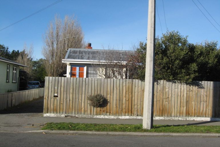 Photo of property in 91 Bowhill Road, New Brighton, Christchurch, 8083