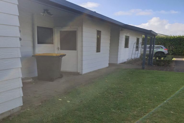 Photo of property in 82 Sandspit Road, Waiuku, 2123