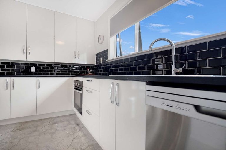 Photo of property in 20 Keats Crescent, Enderley, Hamilton, 3214