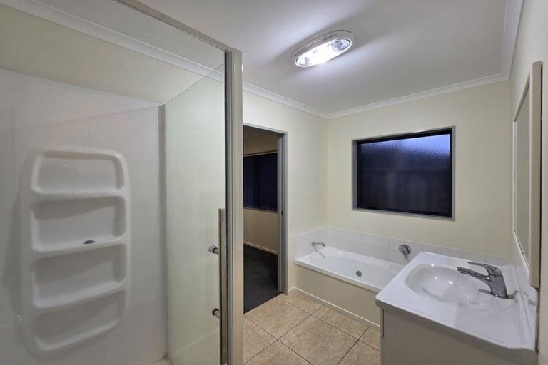 Photo of property in 58 Matene Place, Papamoa Beach, Papamoa, 3118