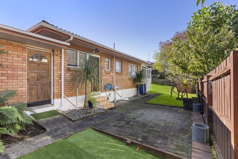 Photo of property in 4/112 Gossamer Drive, Pakuranga Heights, Auckland, 2010