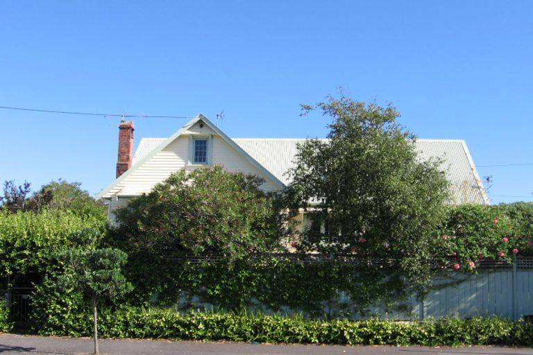 Photo of property in 25 Calliope Road, Devonport, Auckland, 0624
