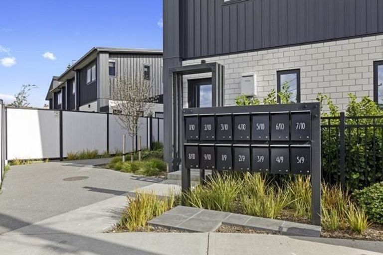 Photo of property in 8/10 Avery Grove, Boulcott, Lower Hutt, 5011