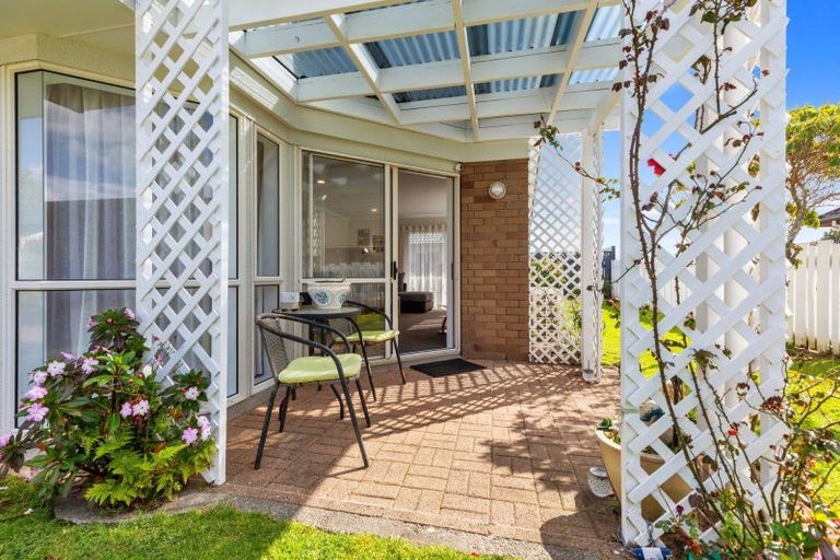 Photo of property in 2/492 Otumoetai Road, Otumoetai, Tauranga, 3110