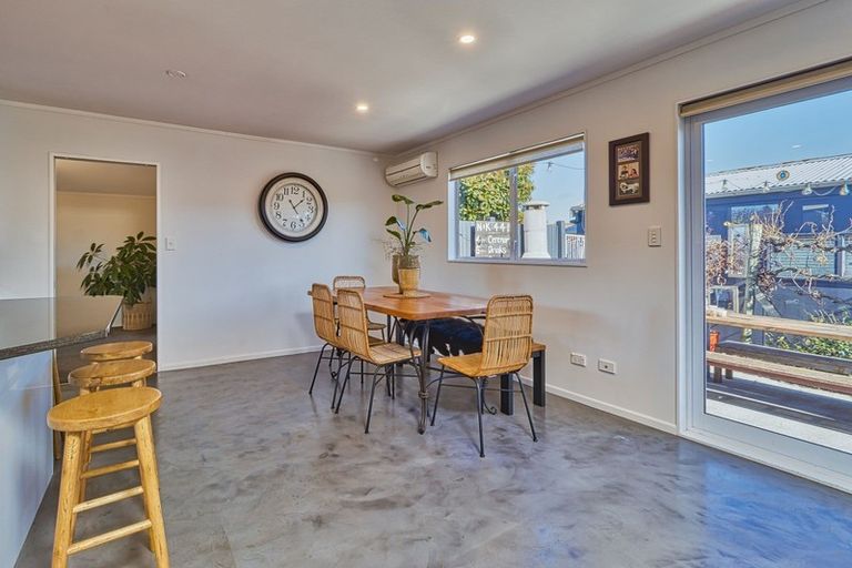 Photo of property in 49 Te Aute Road, Havelock North, 4130