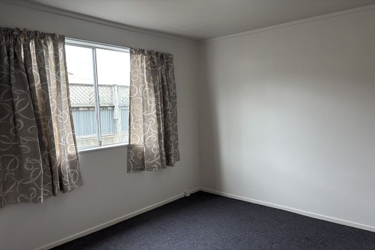 Photo of property in 28h Leighton Avenue, Waiwhetu, Lower Hutt, 5010