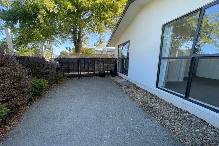 Photo of property in 1/57 Geraldine Street, Edgeware, Christchurch, 8013