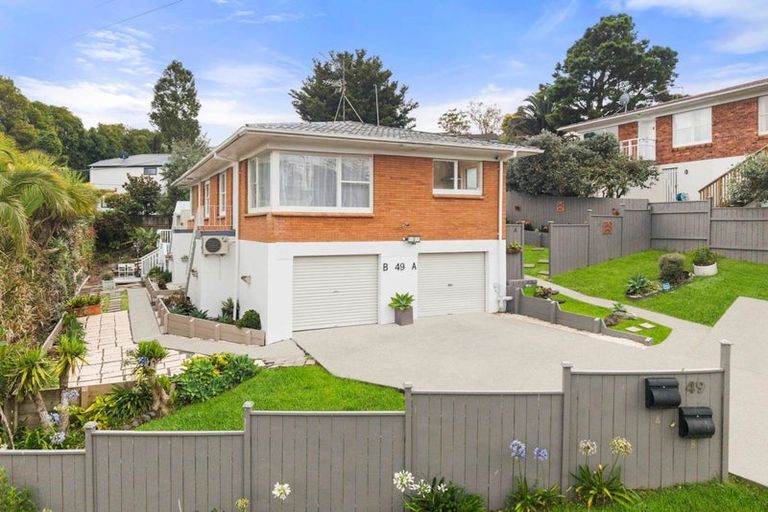 Photo of property in 49 Peach Road, Glenfield, Auckland, 0629