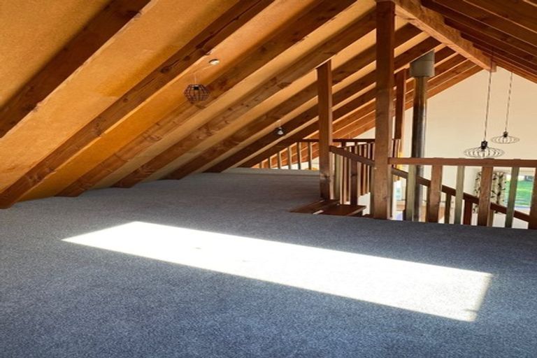 Photo of property in 18 Simcox Street, Otaki Beach, Otaki, 5512