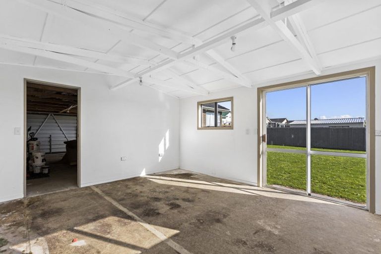 Photo of property in 84 Glover Road, Hawera, 4610