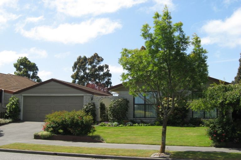 Photo of property in 42 Karnak Crescent, Russley, Christchurch, 8042