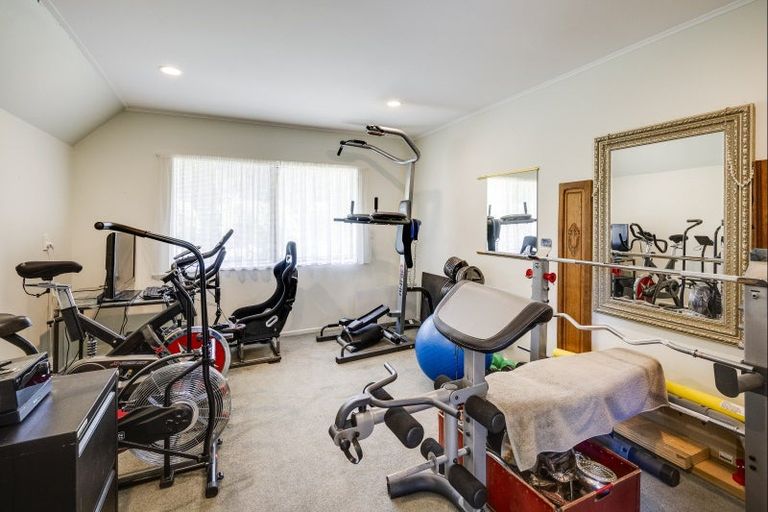 Photo of property in 153 Poraiti Road, Poraiti, Napier, 4182