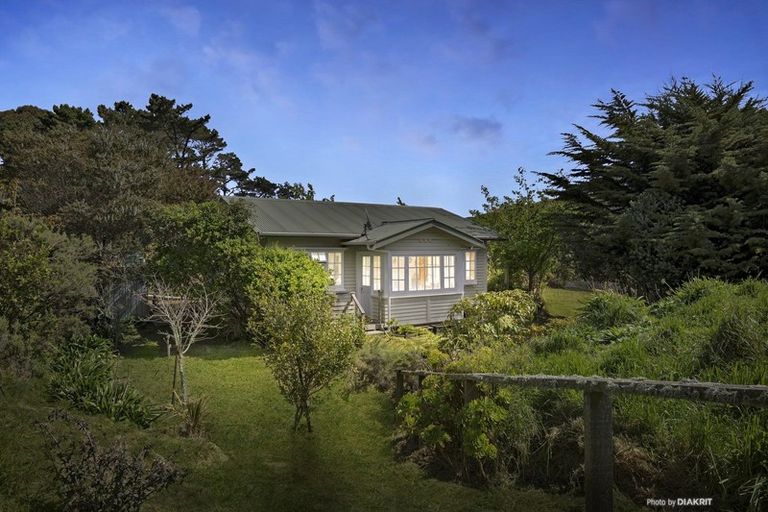 Photo of property in 924 Ohariu Valley Road, Ohariu, Wellington, 6037