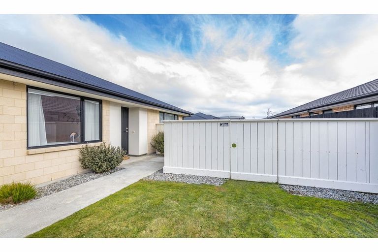 Photo of property in 5 Grasmere Close, Rangiora, 7400