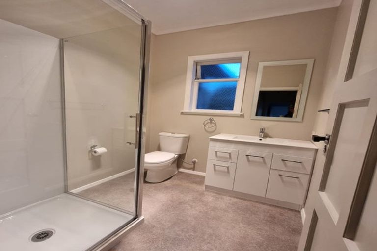 Photo of property in 512 Featherston Street, Roslyn, Palmerston North, 4414