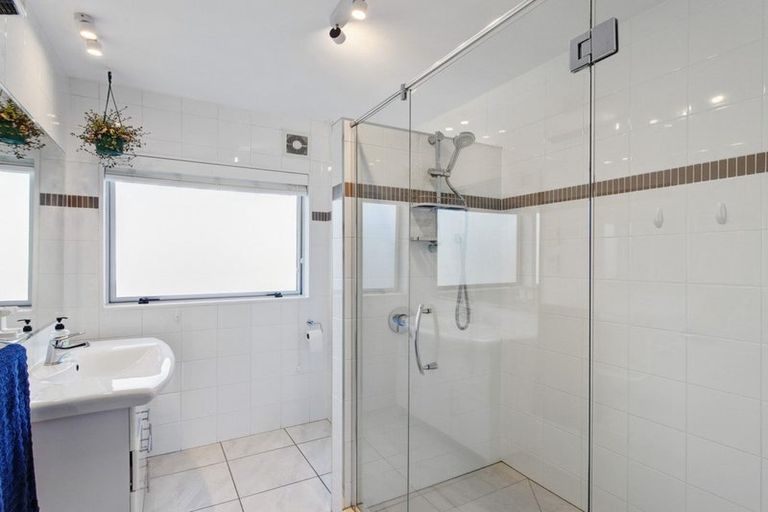 Photo of property in 8/9 Rachel Place, Avonhead, Christchurch, 8042