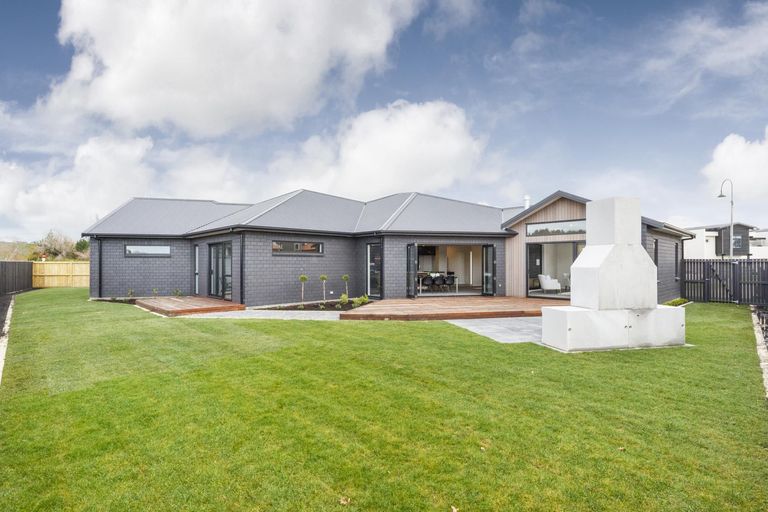 Photo of property in 27 Guy Avenue, Takaro, Palmerston North, 4410