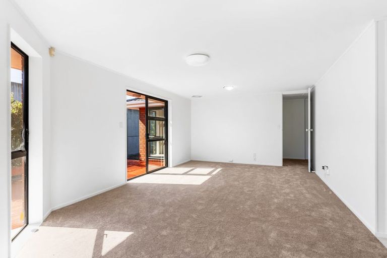 Photo of property in 183b Walter Strevens Drive, Conifer Grove, Takanini, 2112