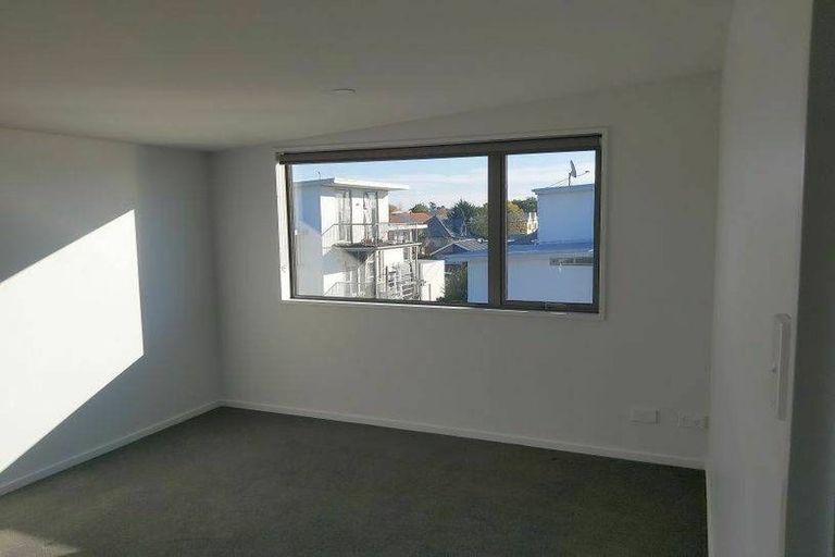 Photo of property in 461 Barbadoes Street, Edgeware, Christchurch, 8013
