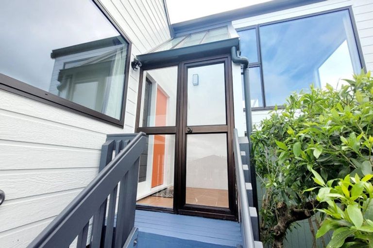 Photo of property in 9 Bodmin Terrace, Camborne, Porirua, 5026