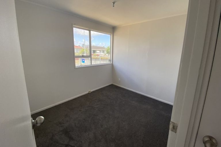Photo of property in 8 Garth Place, Manurewa, Auckland, 2102