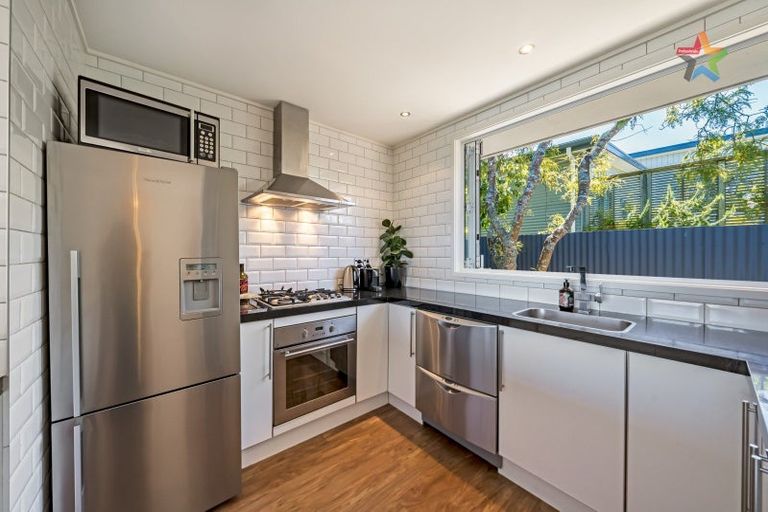 Photo of property in 267b Dowse Drive, Maungaraki, Lower Hutt, 5010