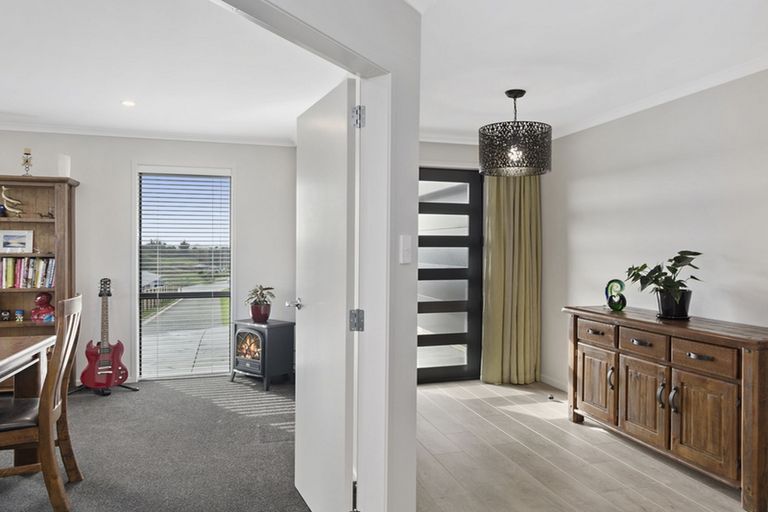 Photo of property in 101 Condor Drive, Pyes Pa, Tauranga, 3112