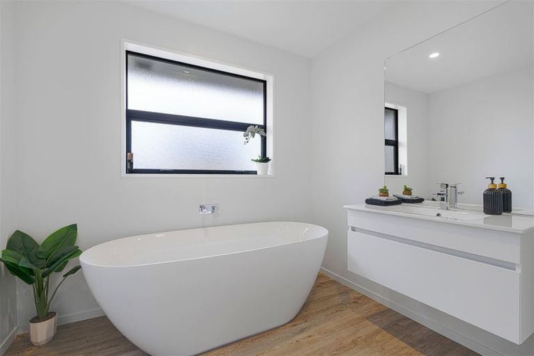 Photo of property in 1 Ella Street, Rolleston, 7614