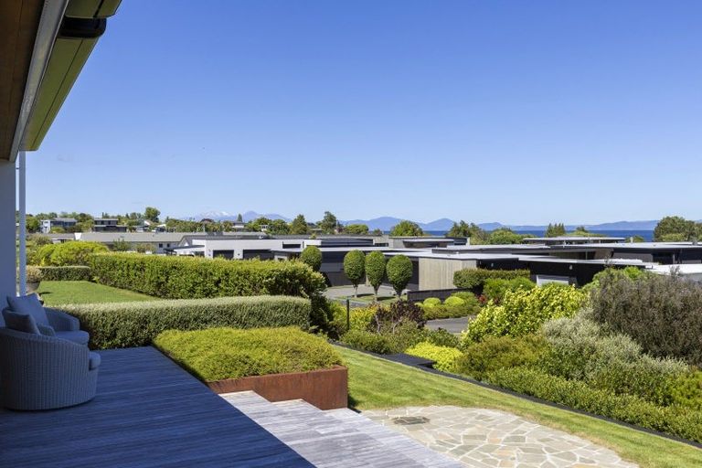 Photo of property in 10 Karapoto Lane, Rainbow Point, Taupo, 3330