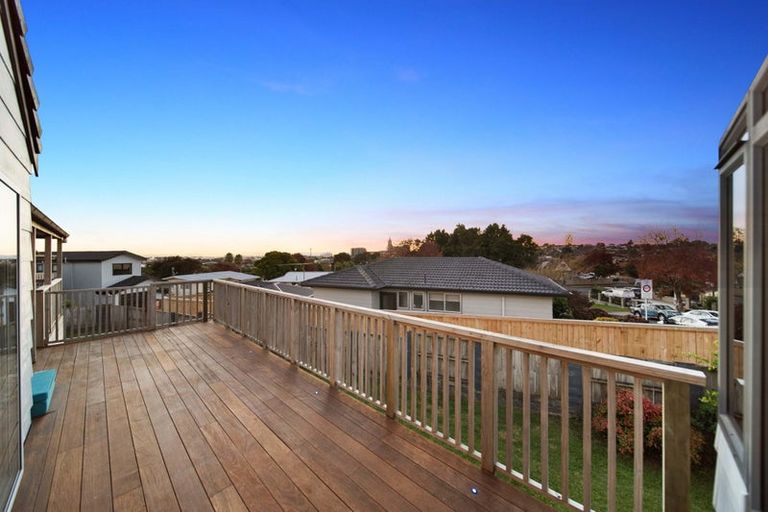 Photo of property in 168 Ransom Smyth Drive, Goodwood Heights, Auckland, 2105